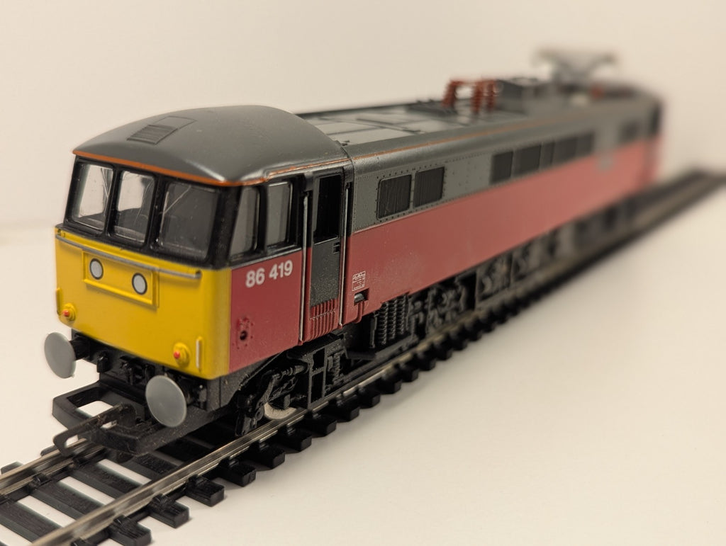 Hornby OO Gauge British Rail Class 86 Electric Locomotive 86419