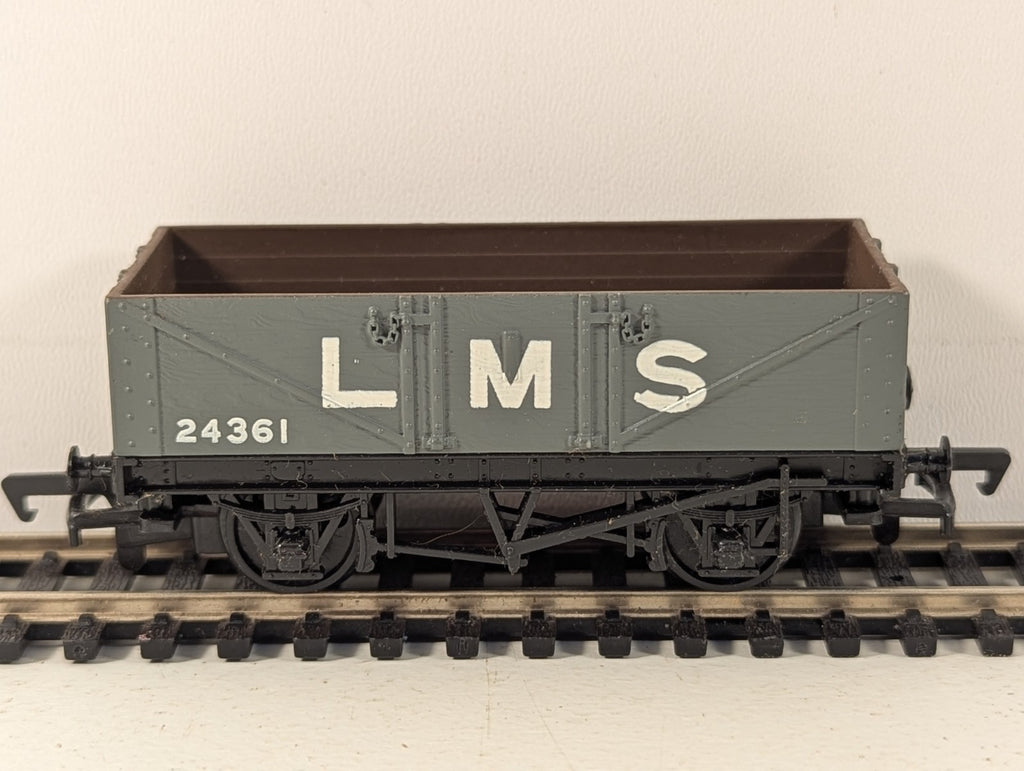 Mainline 37-130 LMS 5 Plank Open Wagon Grey OO Gauge - Boxed