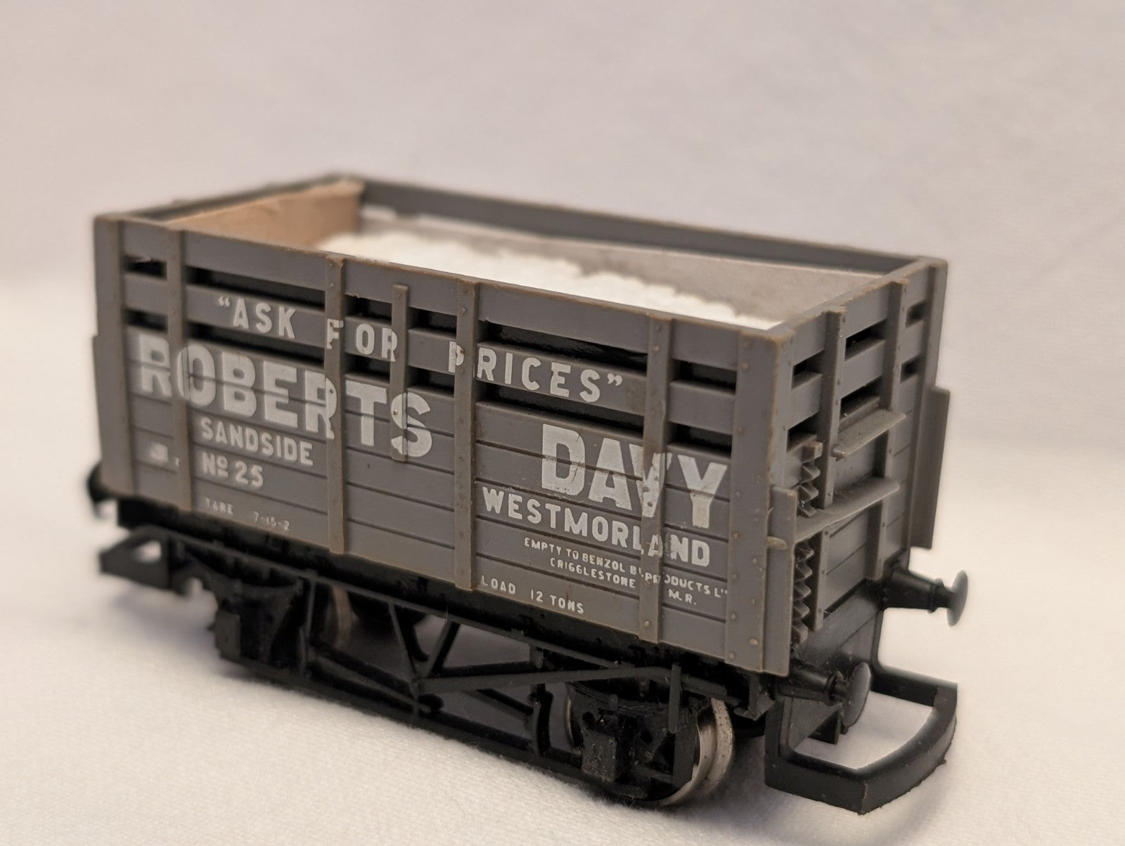 Hornby OO Gauge 7-Plank Coke Wagon Goods Wagon 25 Roberts Davy Grey