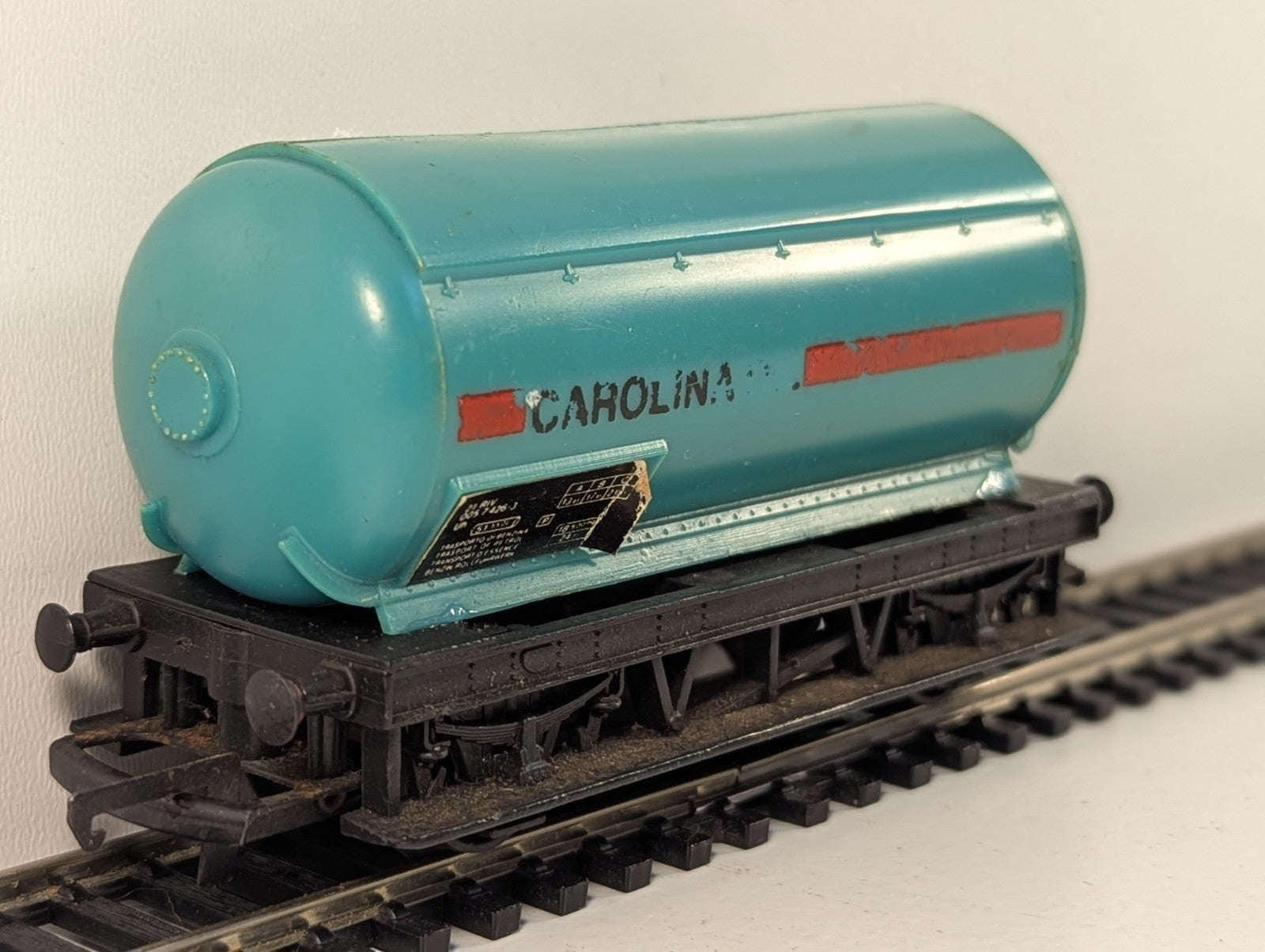 Tri-ang OO Gauge Green Tanker Wagon