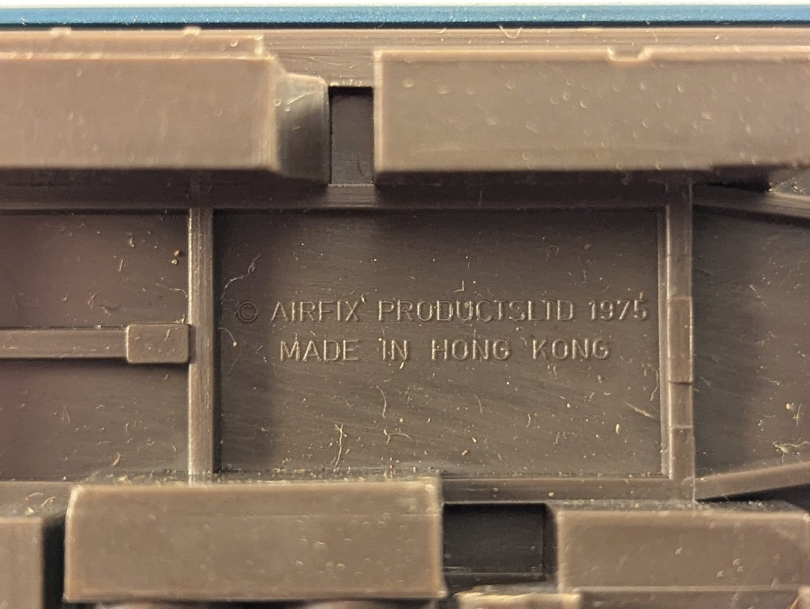 Airfix BR Mk2D Brake Second Open Coach OO Gauge