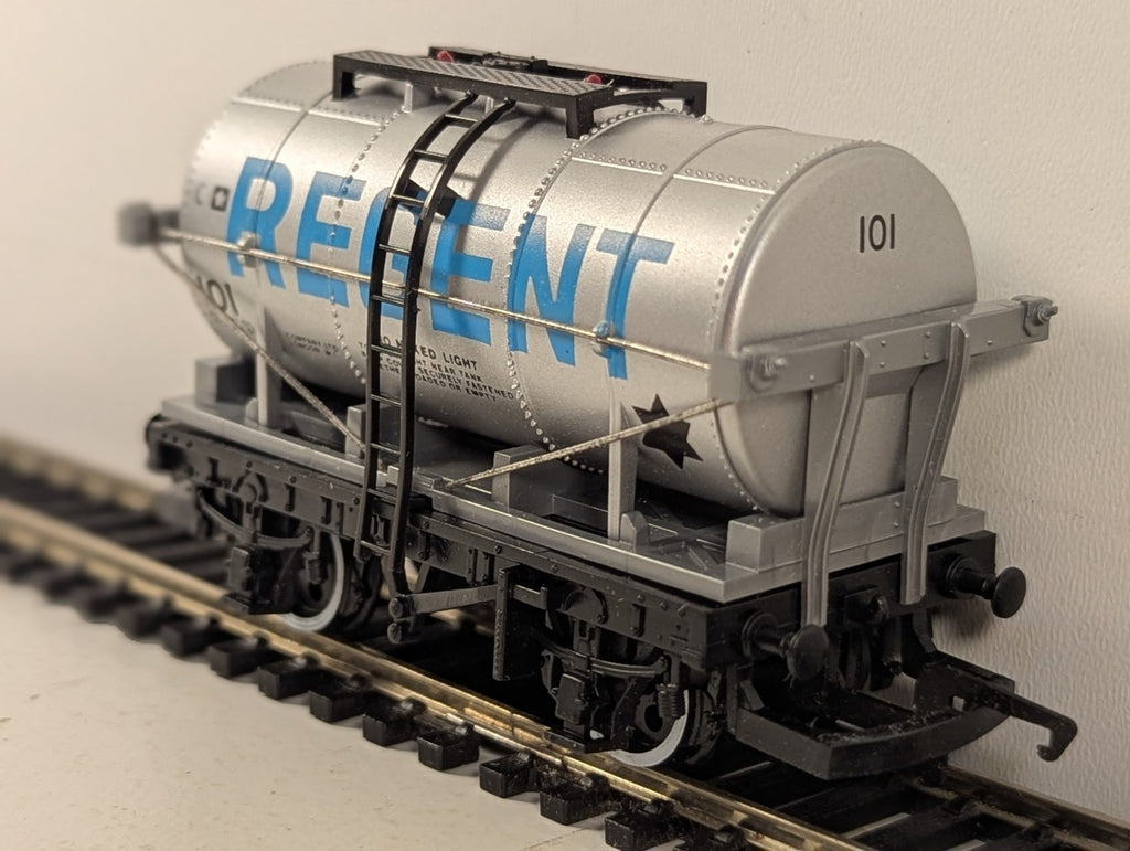 Hornby OO Gauge Regent Tank Wagon Goods Wagon 101 R.025