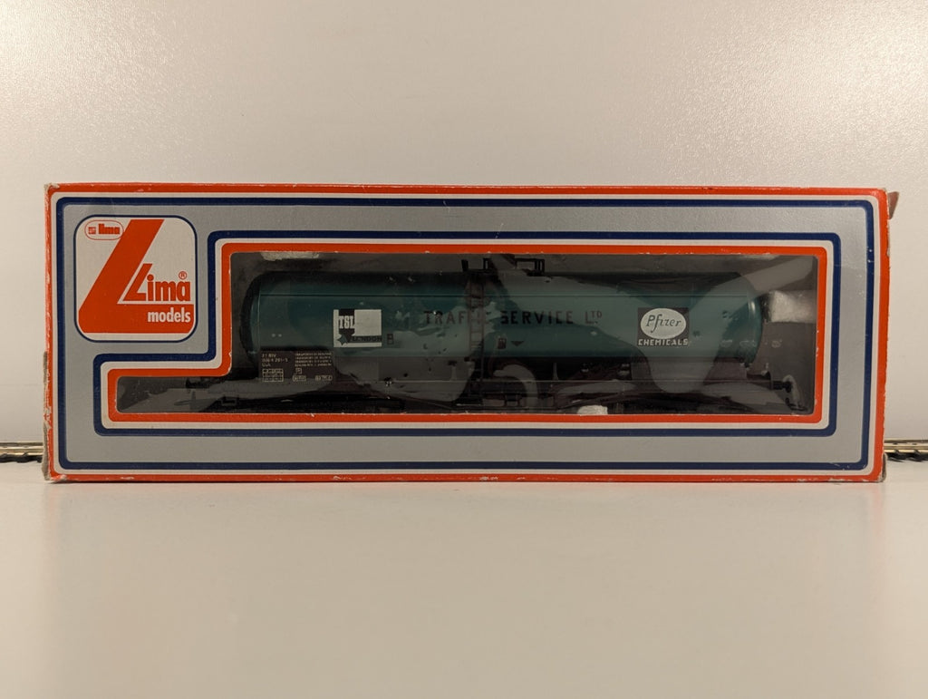 Lima 2911 OO/HO Gauge Traffic Services Ltd / Pfizer Chemicals Bogie Tank Wagon
