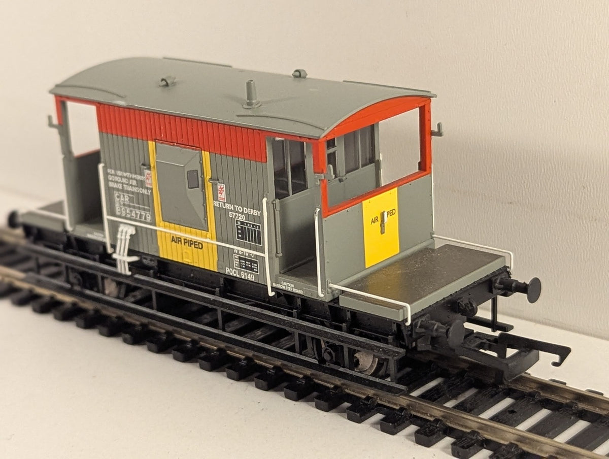 Hornby R6510 20 Ton Brake Van - BR Railfreight