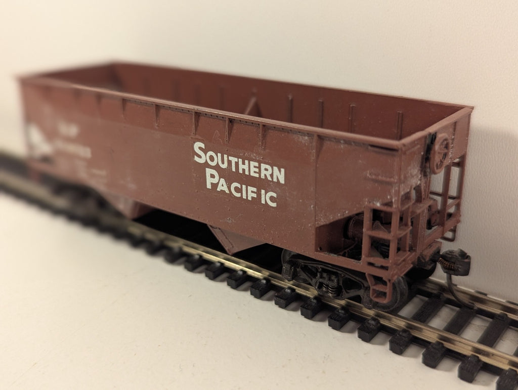 Athearn HO Gauge Southern Pacific Hopper Wagon – Renumbered
