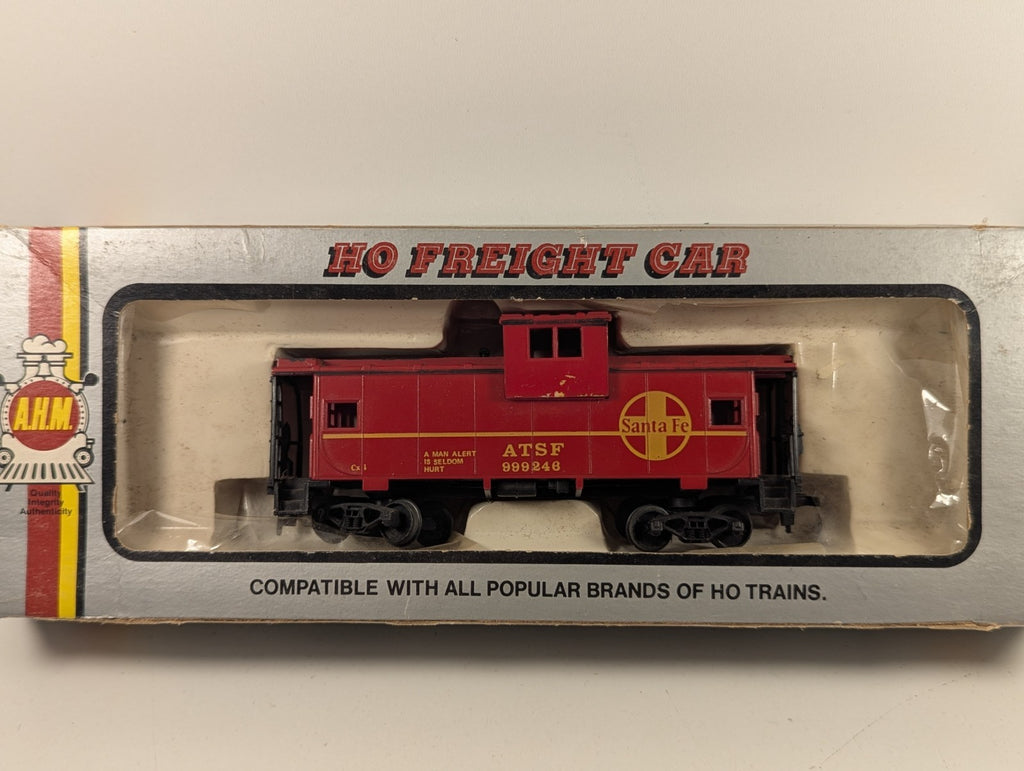 AHM HO Scale Santa Fe (ATSF) Wide-Vision Caboose No. 999246