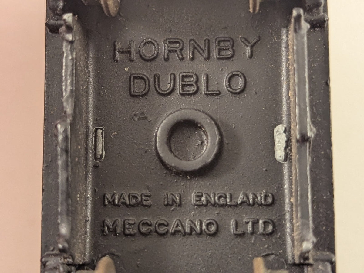 Hornby Dublo OO Gauge Esso Petrol Tank Wagon Goods Wagon Esso Silver