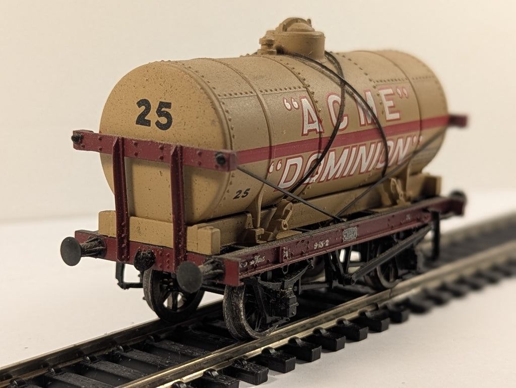 Bachmann OO Gauge 14 Ton Tank Wagon 25 Acme Dominion