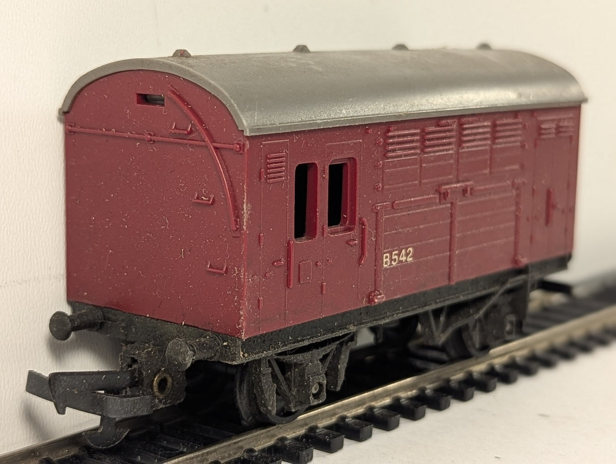 Tri-ang OO Gauge Horse Box Goods Wagon B542 BR Maroon R.123