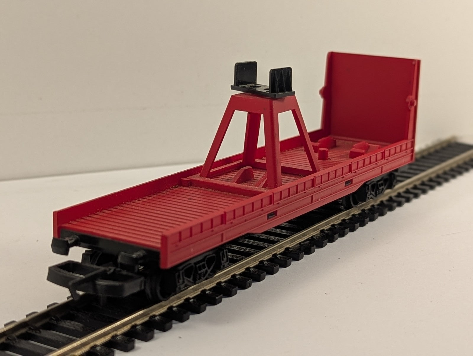 Hornby OO Gauge Bogie Crane Runner Wagon Red