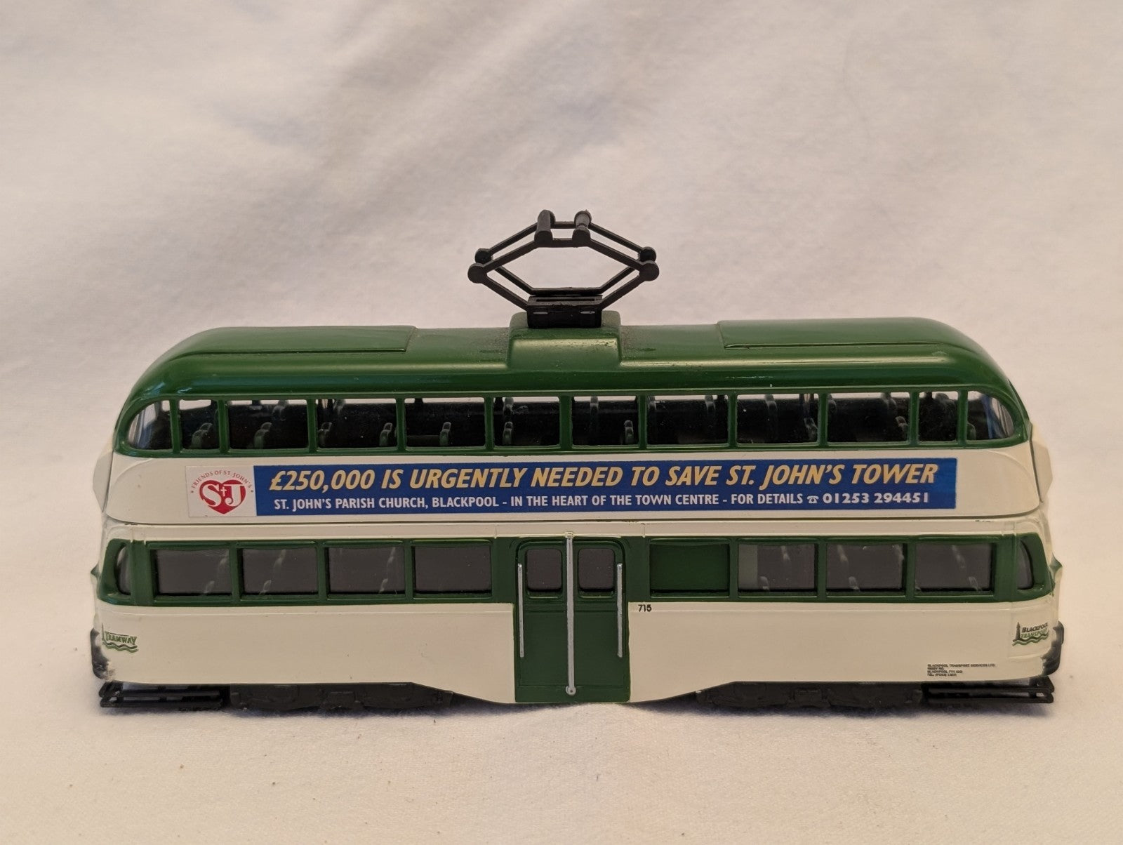 Corgi 1:76 Blackpool Balloon Tram 715