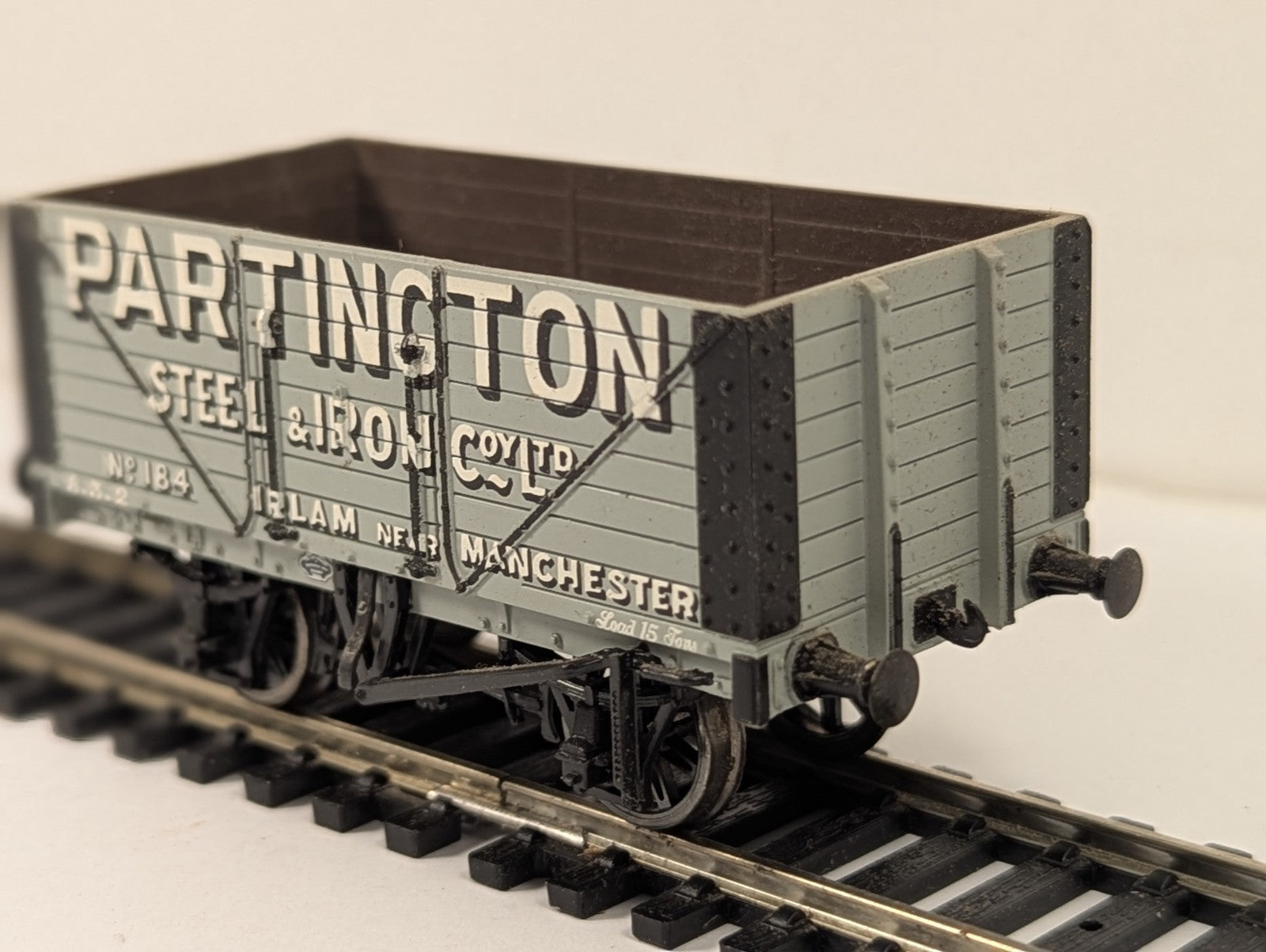 Bachmann OO Gauge 7 Plank Wagon Goods Wagon 184