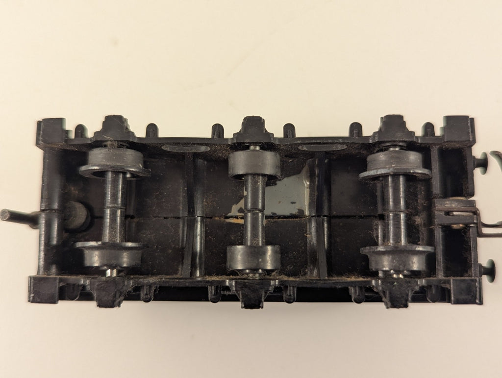 Tri-ang OO Gauge Princess Victoria Tender BR Black - Spares/Repairs