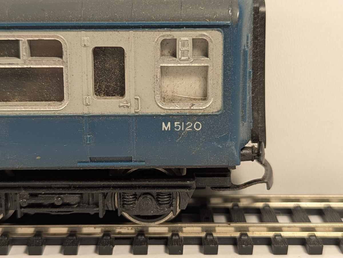 Hornby OO Gauge BR Mk2 Coach Passenger Coach M5120 BR Blue & Grey R422