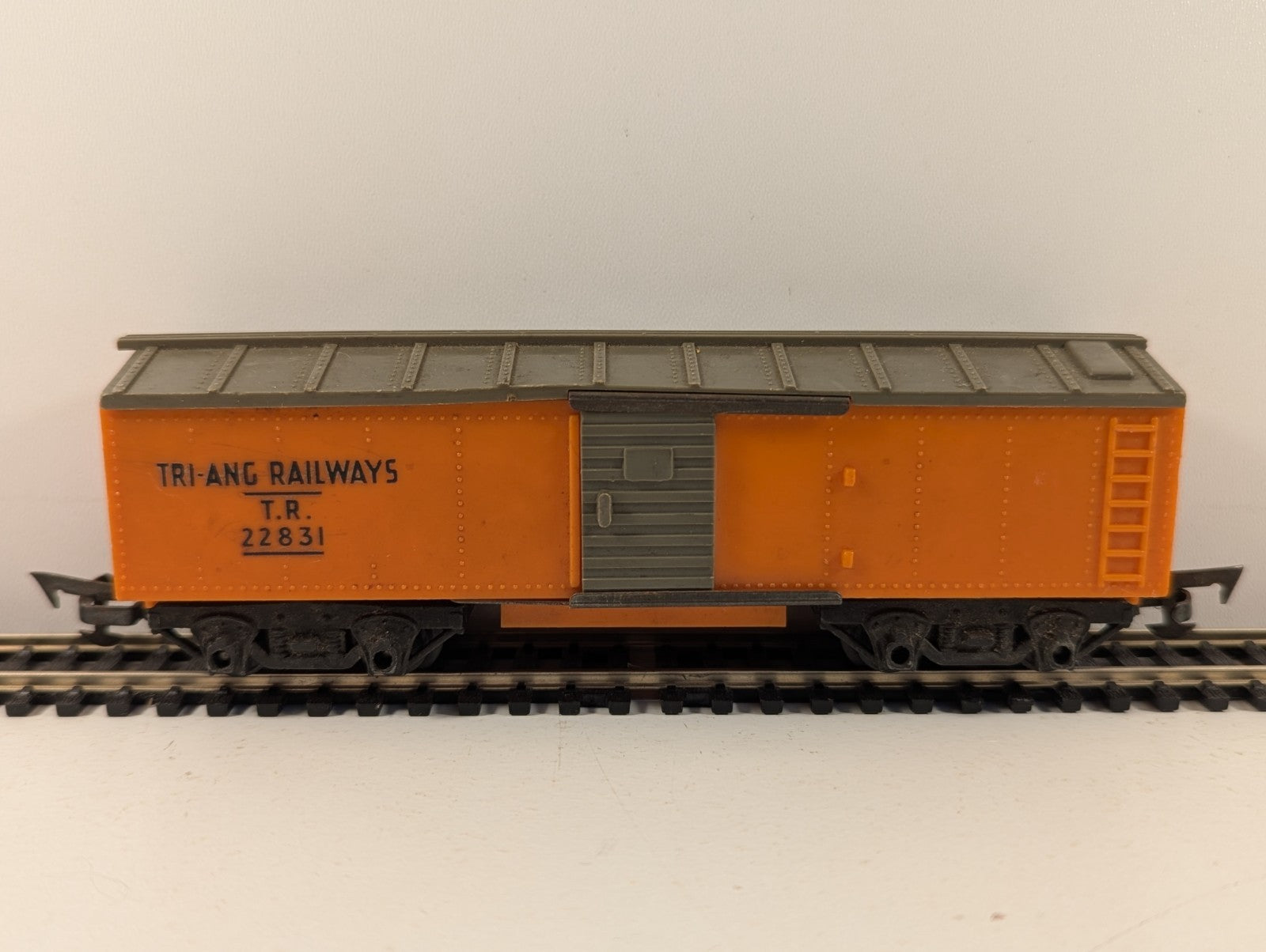 Tri-ang Railways OO Gauge TR22831 Orange Box Car