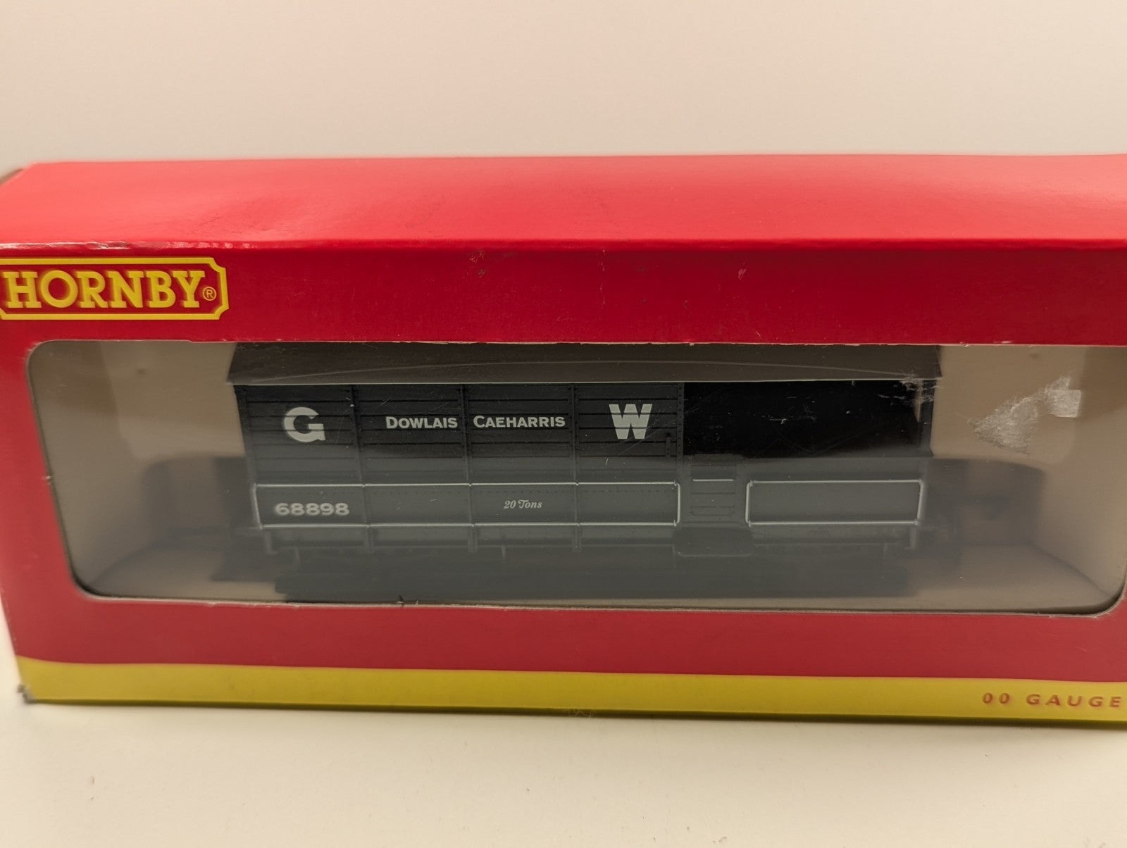 Hornby R6347 OO Gauge GWR 20 Ton Brake Van – Dowlais Caeharris