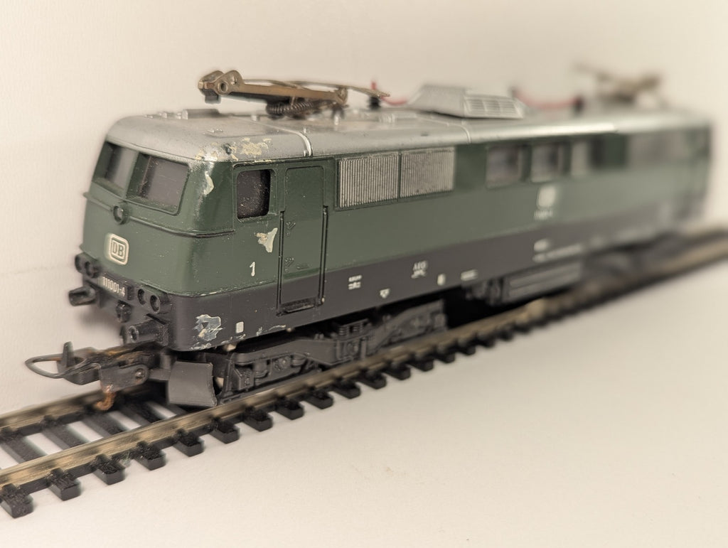 Lima HO Gauge DB Class 111 Electric Locomotive 111001-4 DB Green