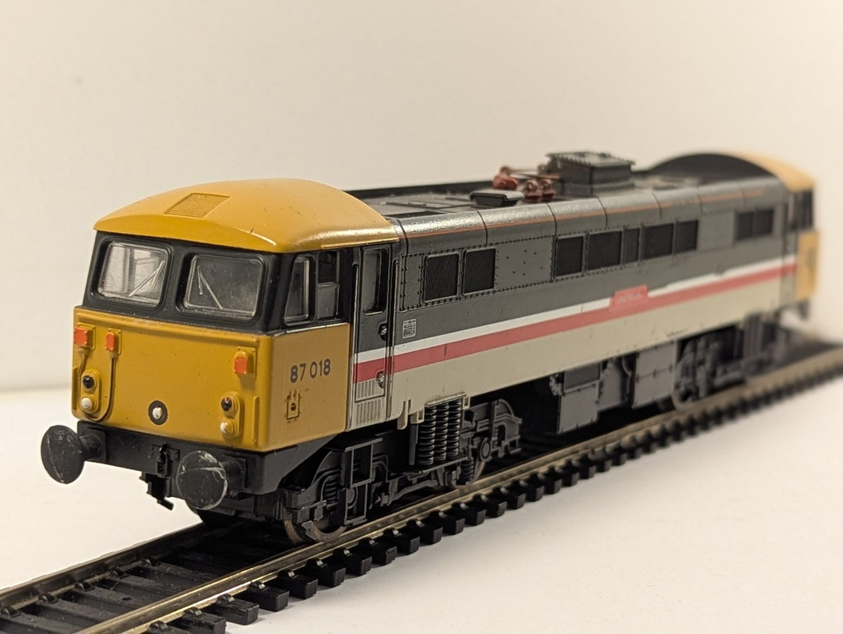 Lima OO Gauge Class 87 Locomotive 87 018 BR InterCity Executive 205
