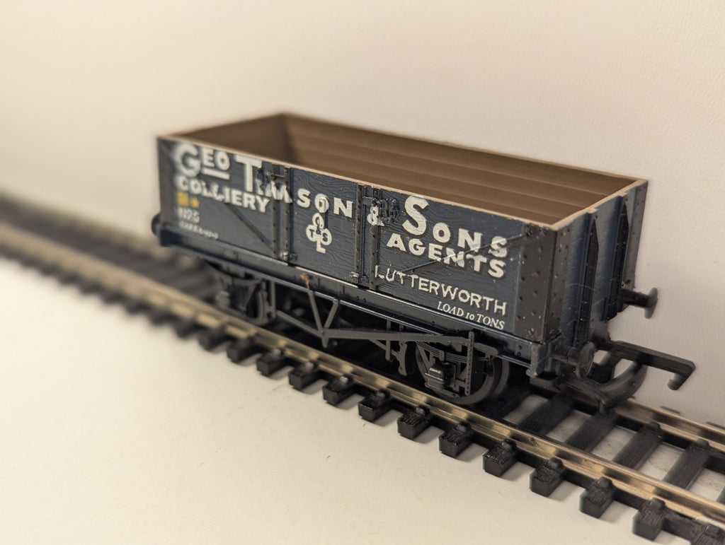 Mainline 37421 OO Timson Lutterworth 5 Plank Wagon