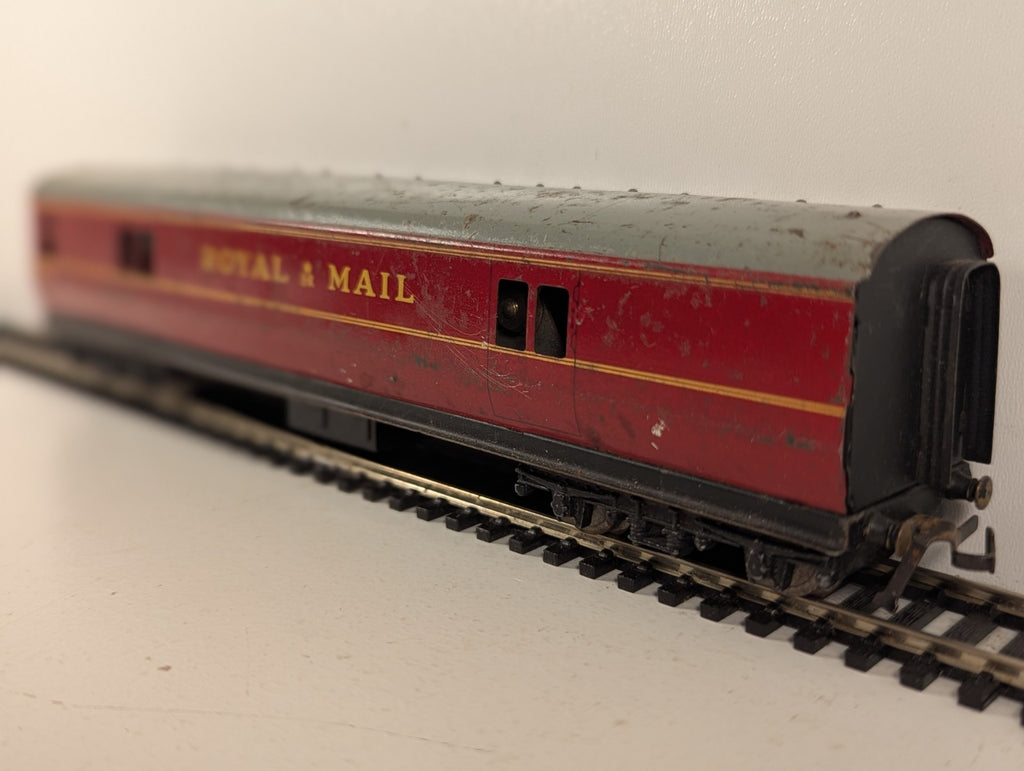 Hornby Dublo OO Gauge Operating TPO Royal Mail Van Passenger Coach