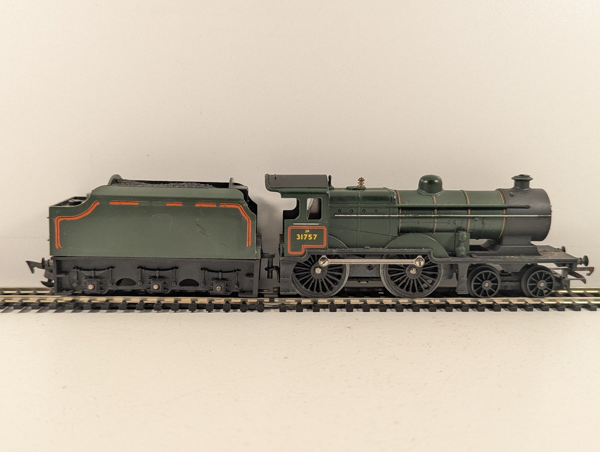 Tri-ang OO Gauge L1 Class 4-4-0 Steam Locomotive 31757
