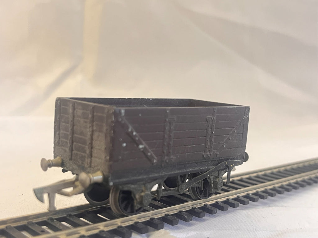 Graham Farish OO Gauge 7 Plank Open Wagon Black