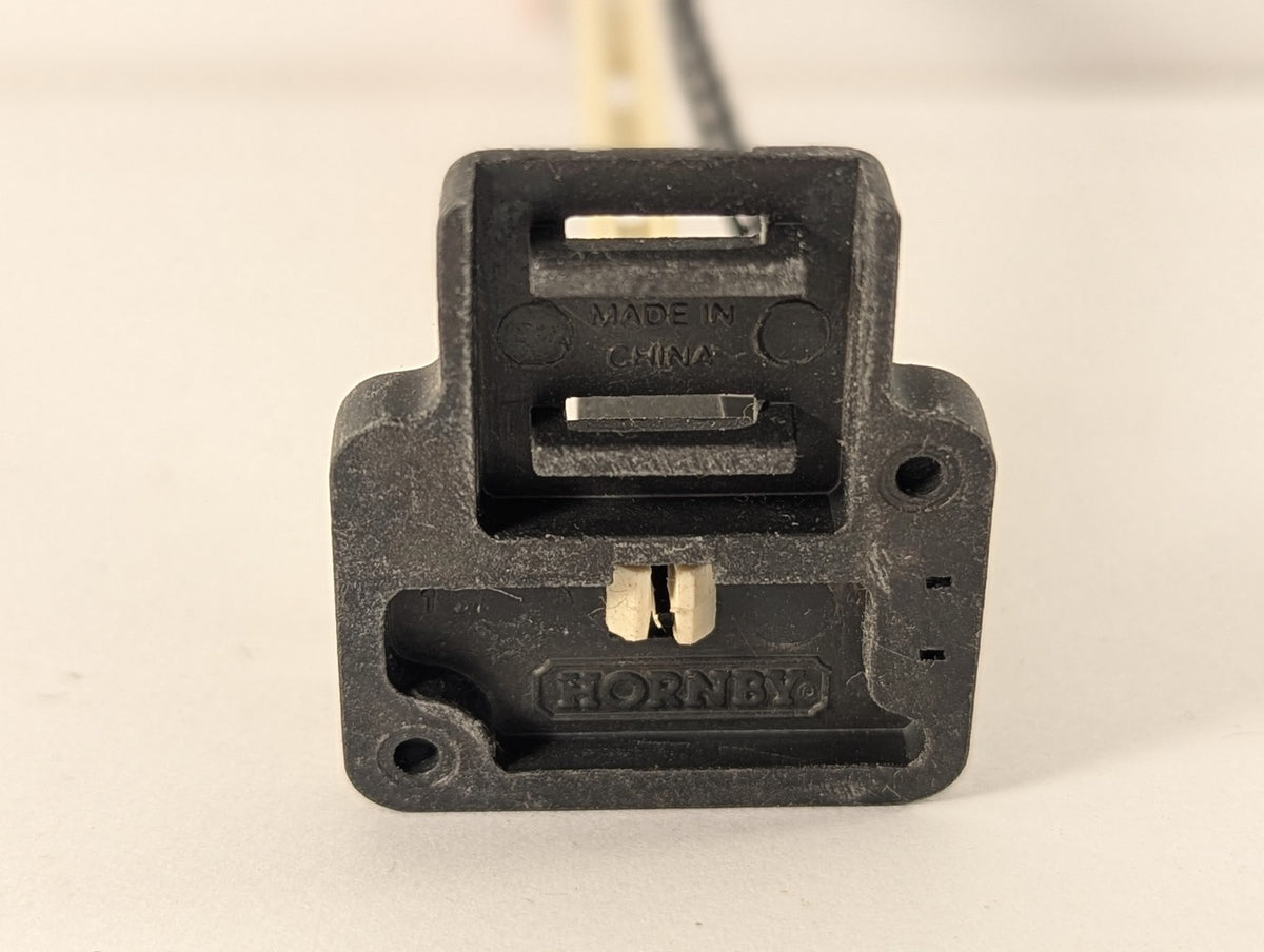 Hornby OO Gauge Home Signal Red / White R144