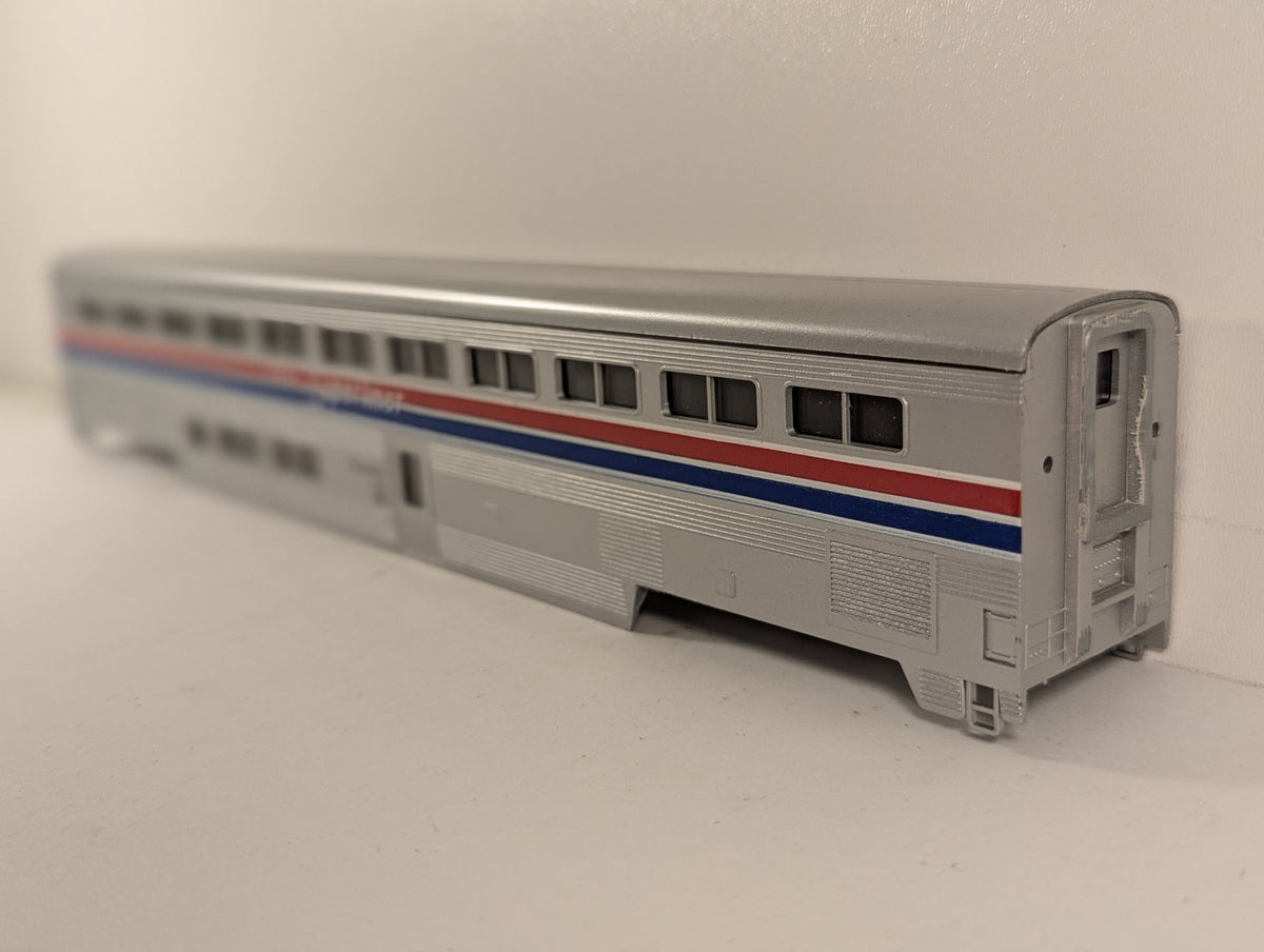 Con-Cor HO Gauge Superliner Coach Car Passenger Coach Amtrak Phase III