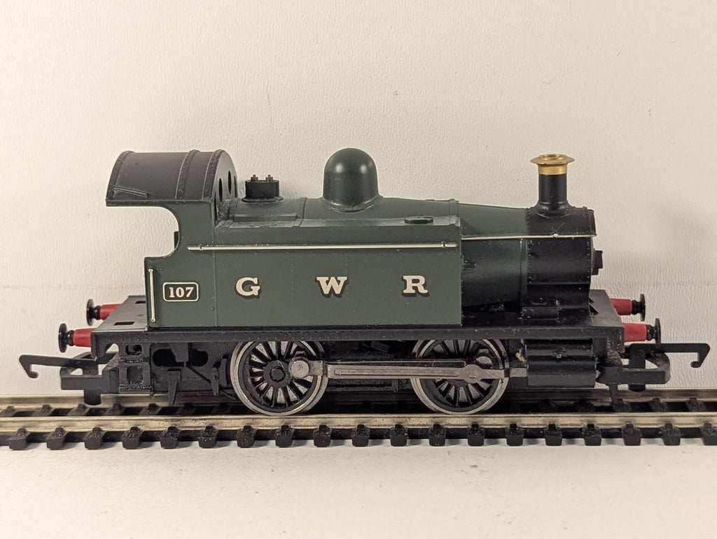 Hornby OO Gauge Holden Class 101 0-4-0T Steam Locomotive 107 GWR Green