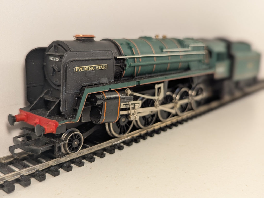 Hornby BR Class 9F "Evening Star" Steam Locomotive OO Gauge