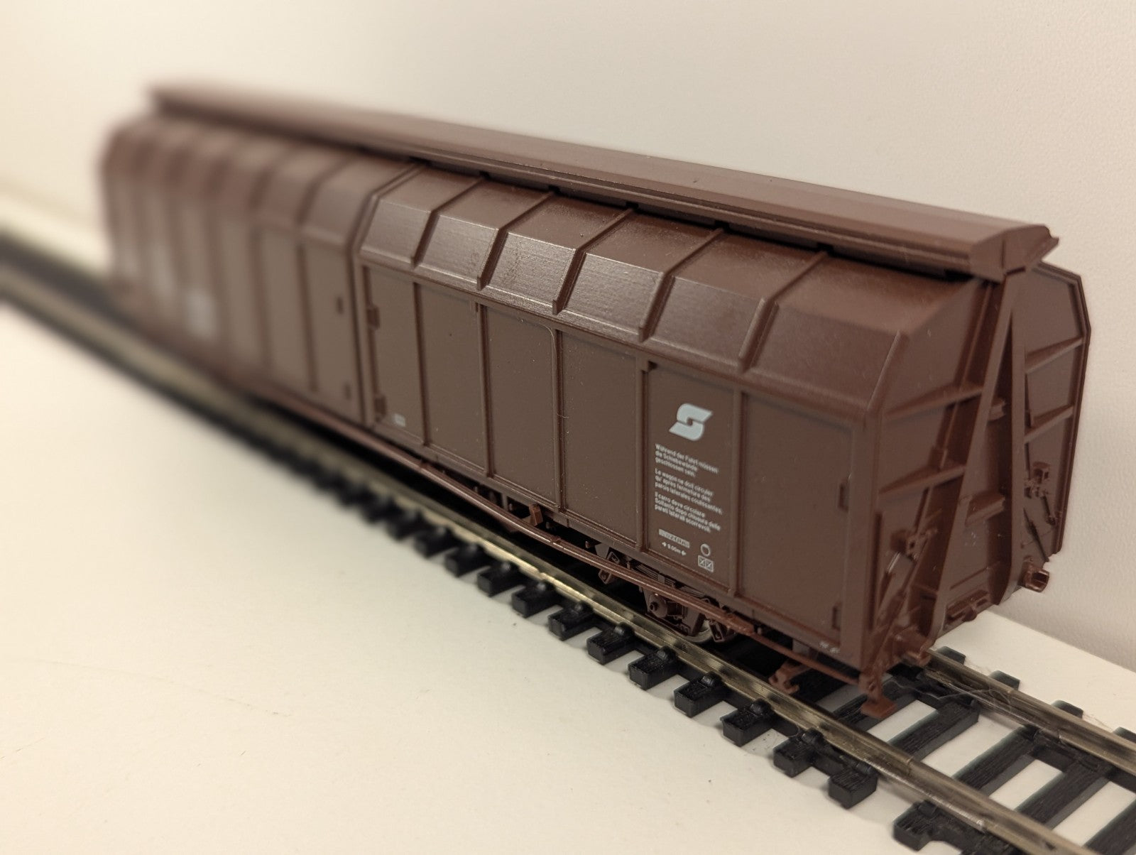 Roco HO PKP Cargo Hmrrs29 Sliding Wall Wagon