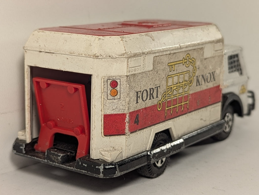 Matchbox Super Kings Security Truck - Fort Knox Die-cast Vehicle 4
