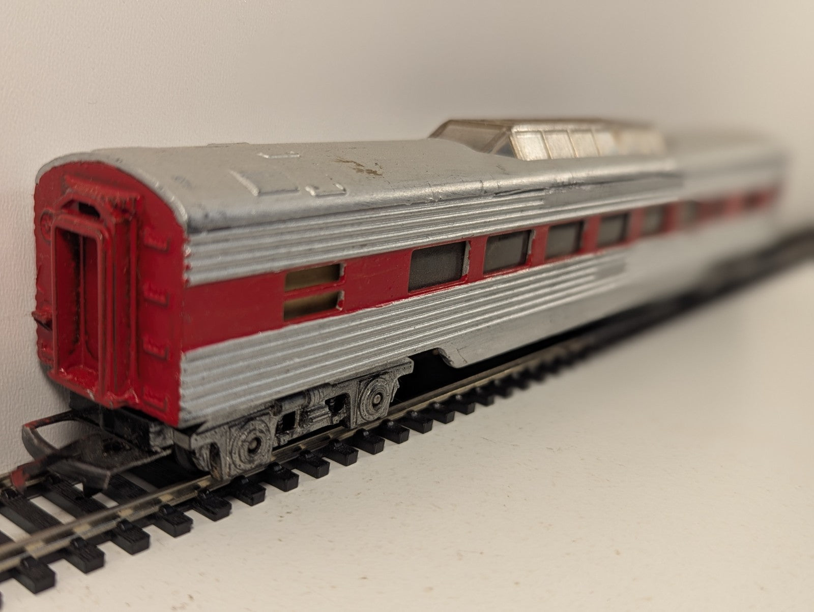 Tri-ang Railways R25 OO Gauge Transcontinental Observation Coach