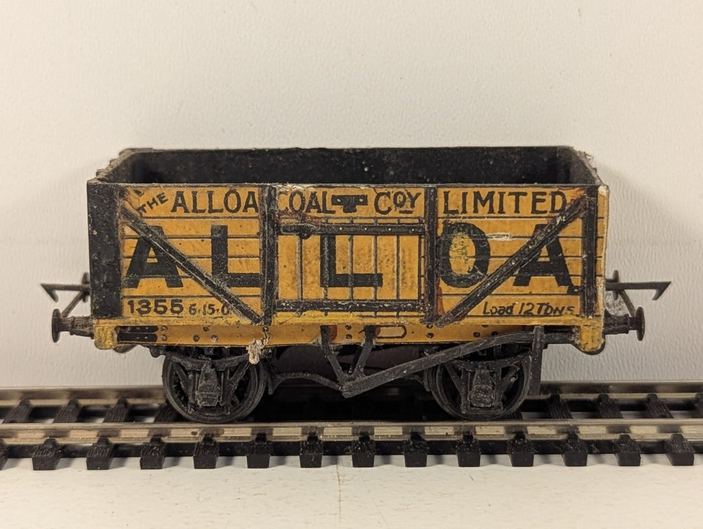 Kit Built OO Gauge 7-Plank Open Wagon 1355 / 1072 Alloa Coal Co. Yellow