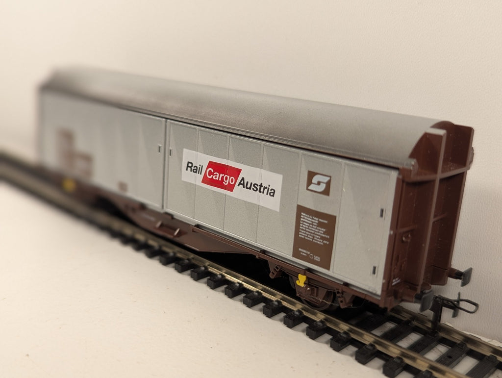 Roco 76791 HO Gauge Sliding Wall Freight Wagon