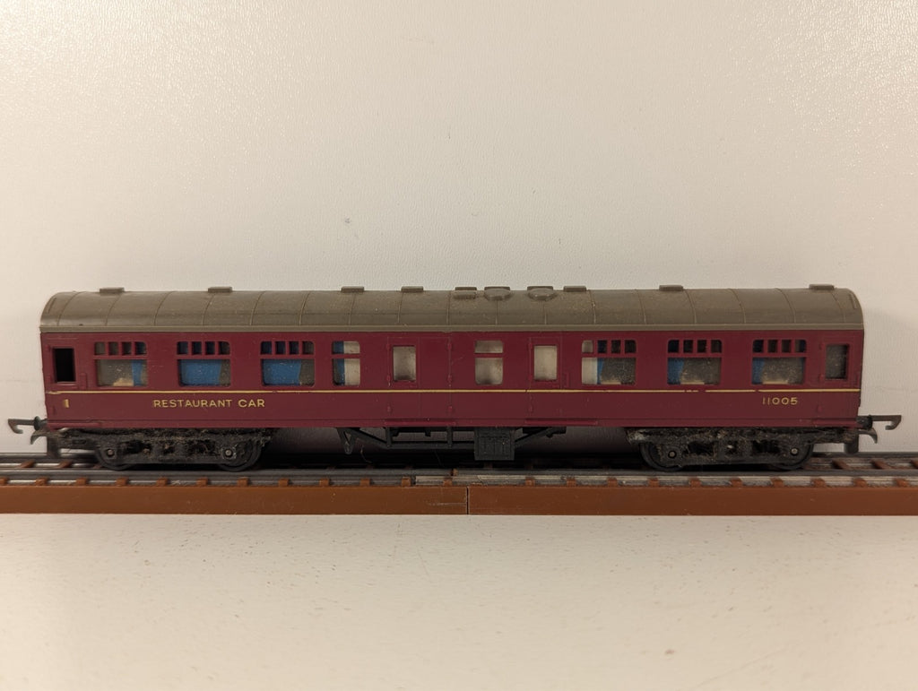 Tri-ang Restaurant Coach TT Gauge - Boxed