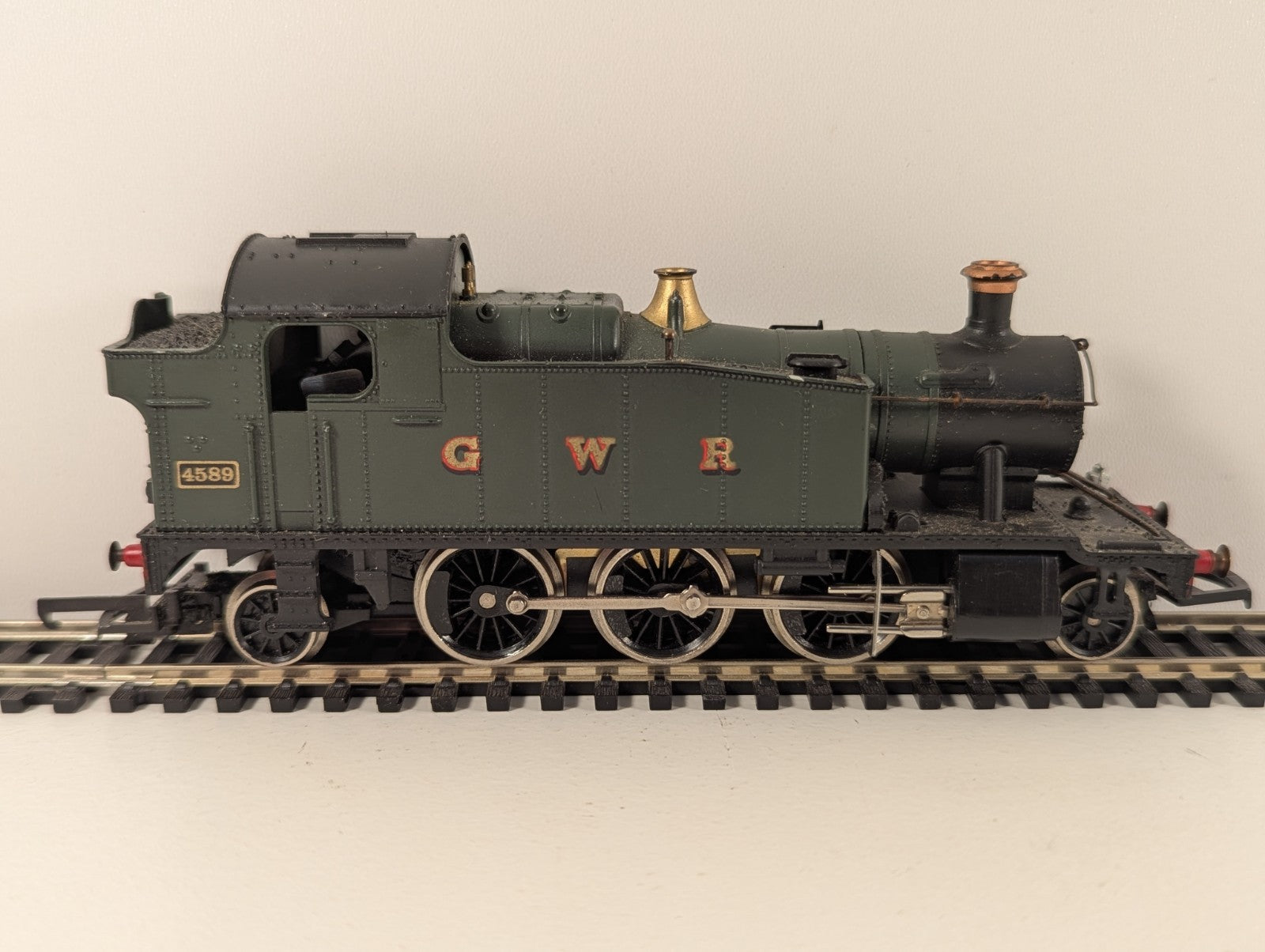 Lima GWR 45xx / 55xx Class 2-6-2 Prairie Tank No. 4589 in GWR Green