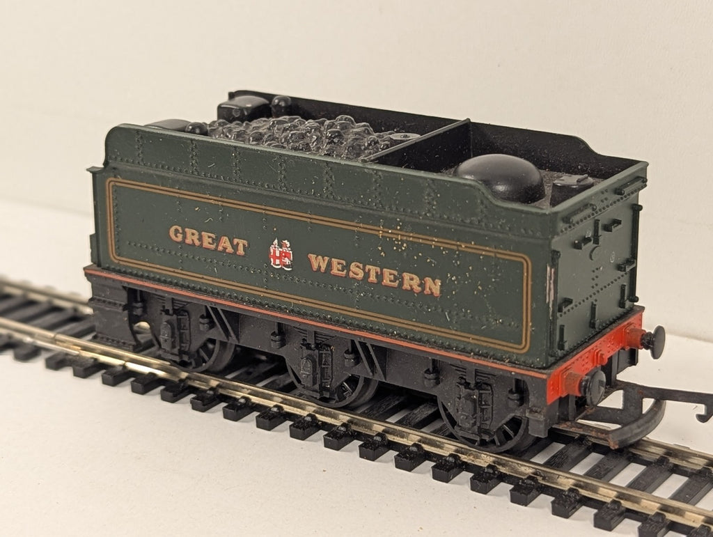 Hornby OO Gauge GWR 6-Wheel Tender GWR Green