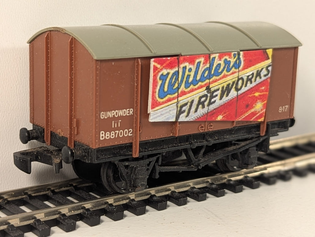 Hornby Dublo 4463 OO Gauge BR 11T Gunpowder Van Wagon