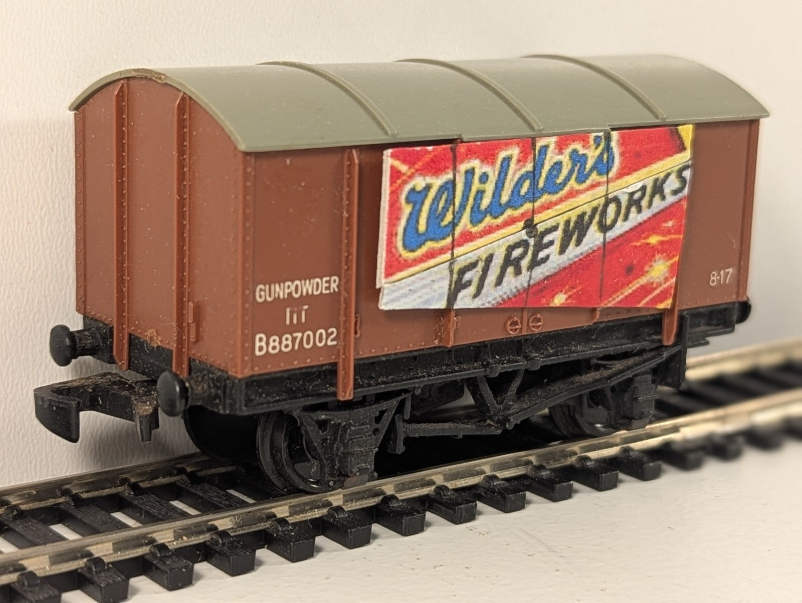 Hornby Dublo 4463 OO Gauge BR 11T Gunpowder Van Wagon