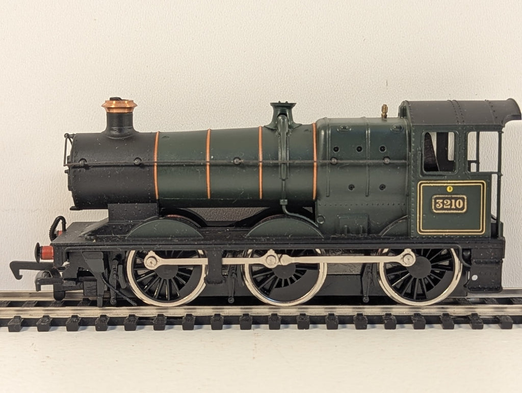 Mainline OO Gauge Class 2251 Collett Goods 0-6-0 Poor Runner