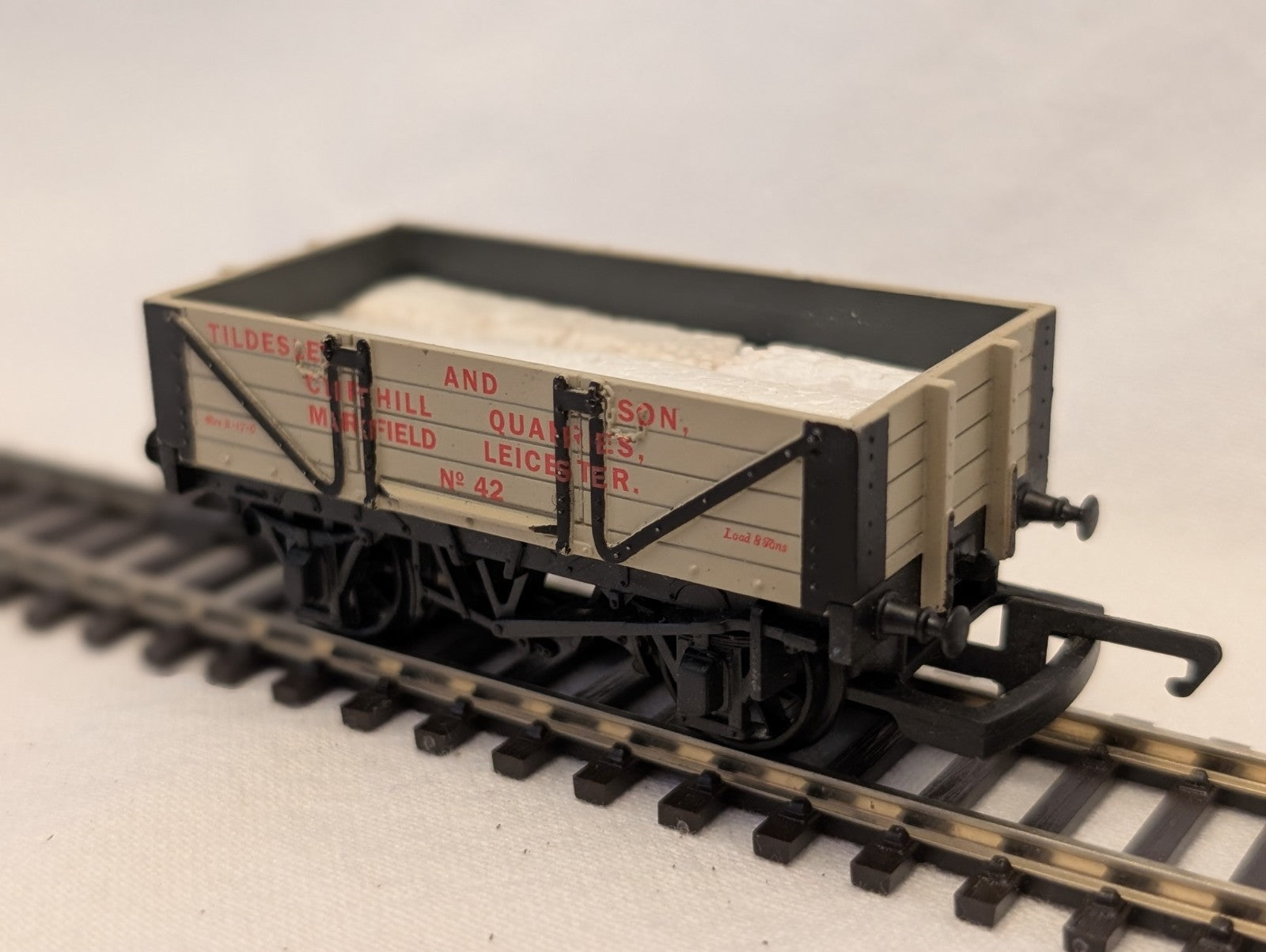 Hornby OO Gauge 5 Plank Open Wagon Tildesley and Son Goods Wagon 42