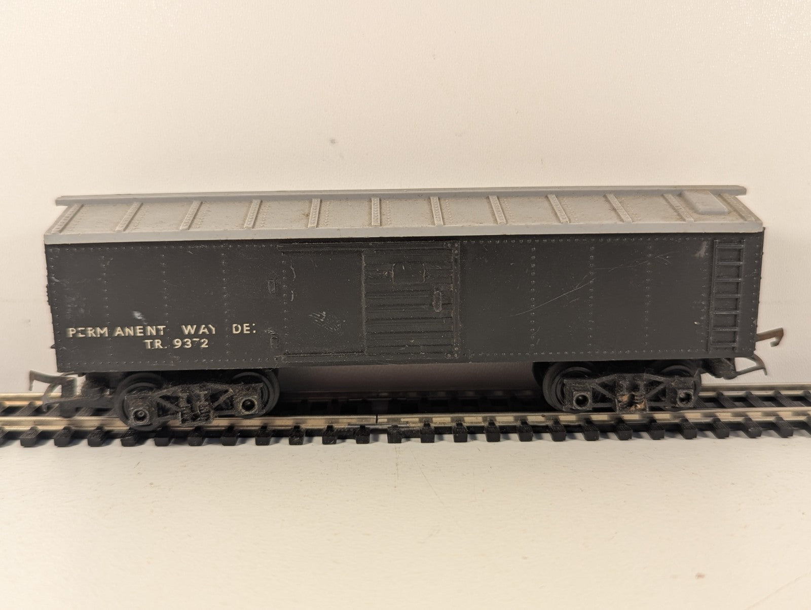 Tri-ang R344 Track Cleaning Car No Cleaning Pad OO Gauge