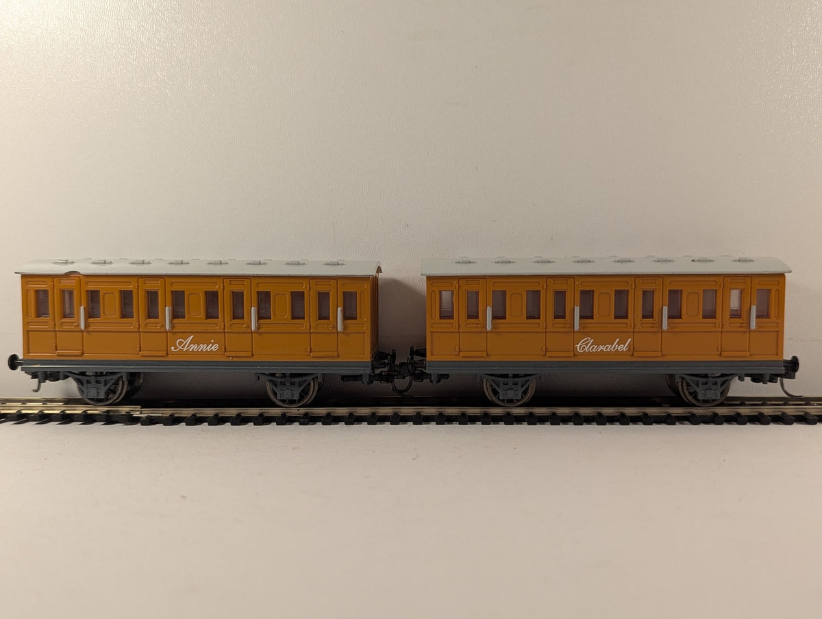Bachmann OO Gauge Annie and Clarabel Coaches Orange