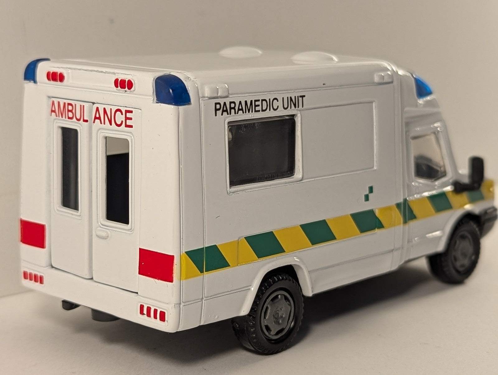 Sainsbury's London Paramedic Unit Ambulance Die-cast Vehicle