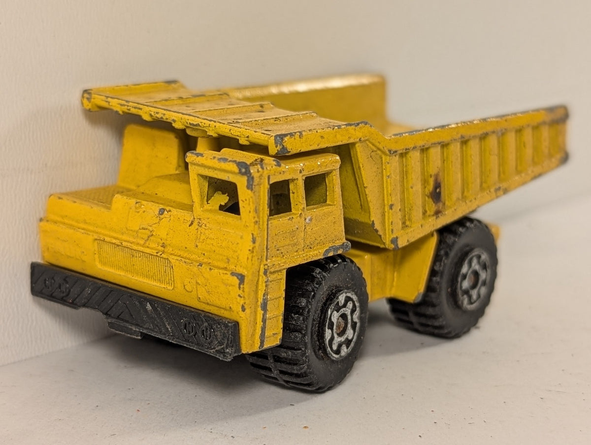 Matchbox Faun Dump Truck Die-cast Model Vehicle Yellow 58