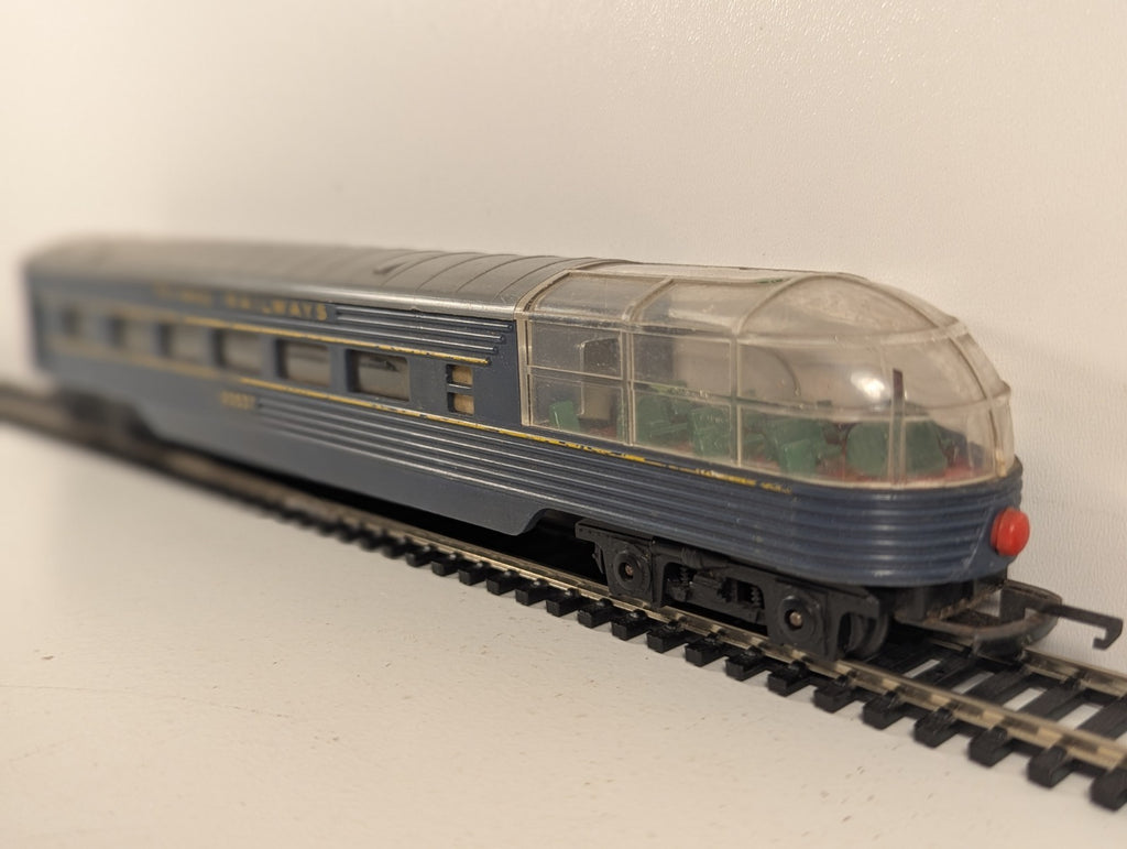 Tri-ang R133 Transcontinental Observation Car OO Gauge