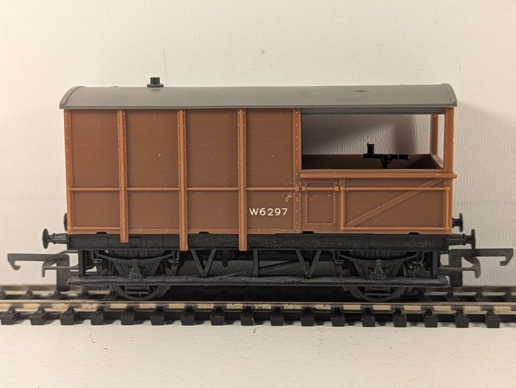 Tri-ang OO Gauge GWR Toad Brake Van Goods Wagon W6297 BR WR Brown