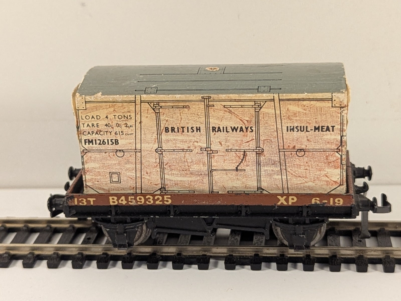 Hornby Dublo 4648 Insul-Meat Container Wagon OO Gauge Boxed