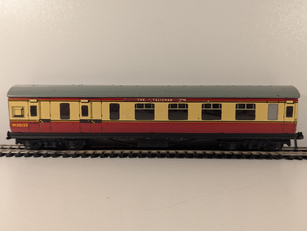 Hornby Dublo 32018 OO Gauge BR Stanier Brake Corridor Coach M26133